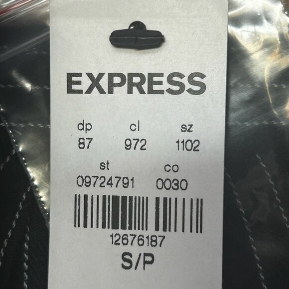 NWT Express Super Soft Black White Stripes Shirt Blouse With Side Slits - Picture 2 of 5